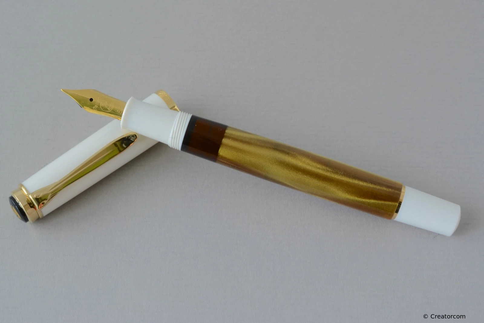 Pelikan M200 Gold-Marmoriert

