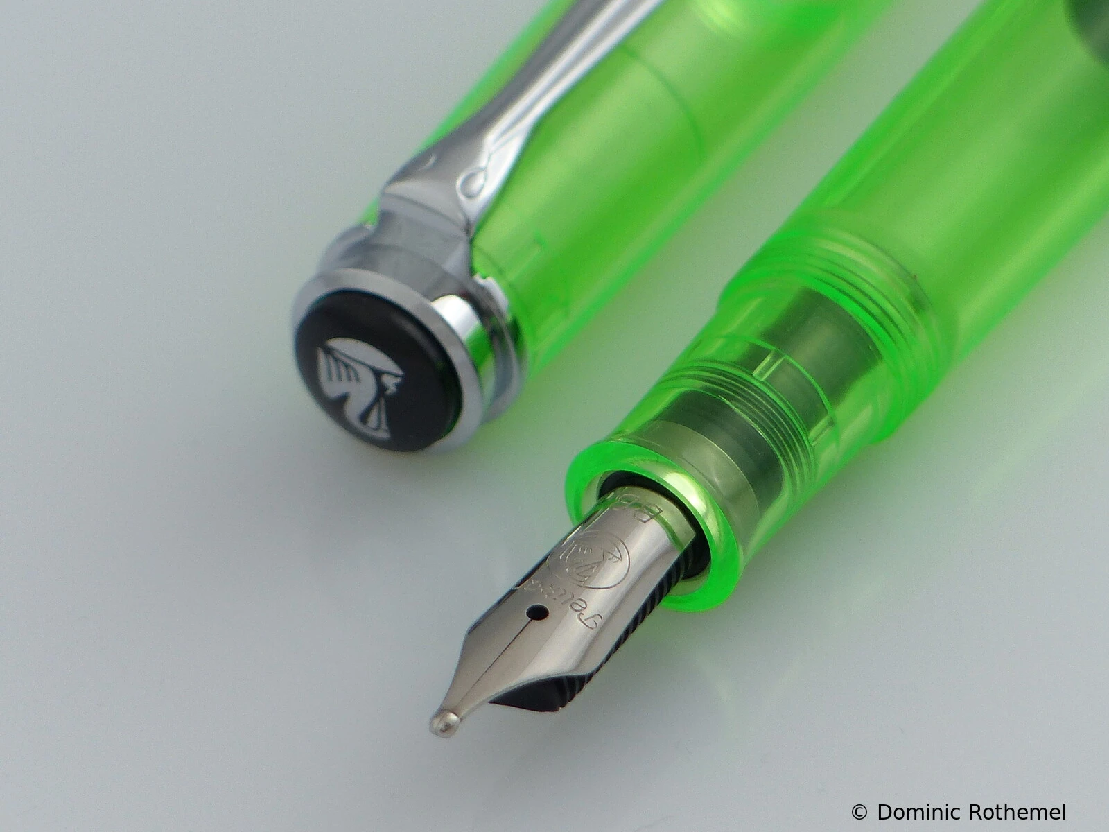 Pelikan M205 DUO Highlighter ShinyGreen
