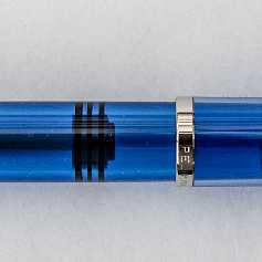 Pelikan M205 Hellblau transparent
