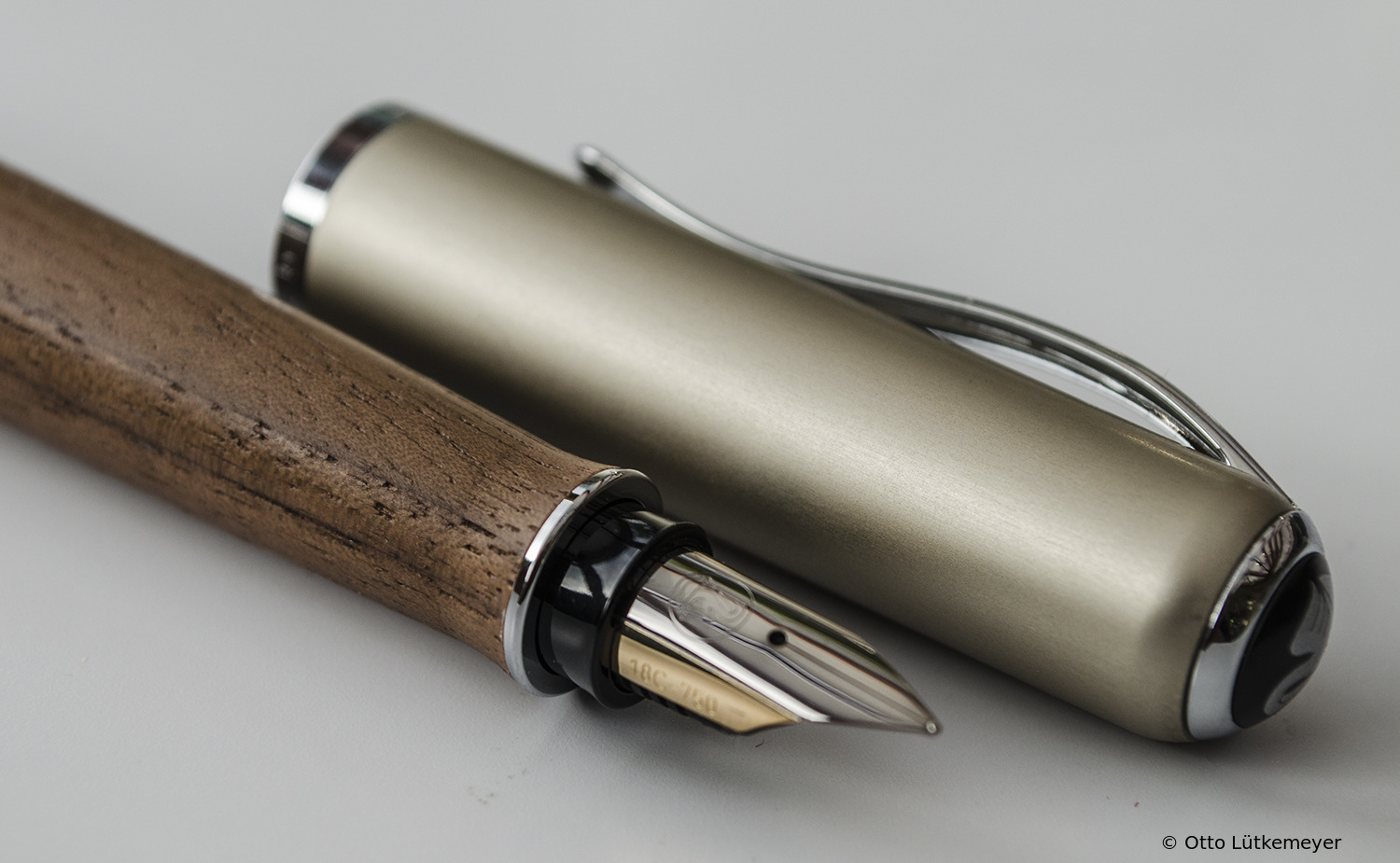 Pelikan P364 Walnuss-Braun
