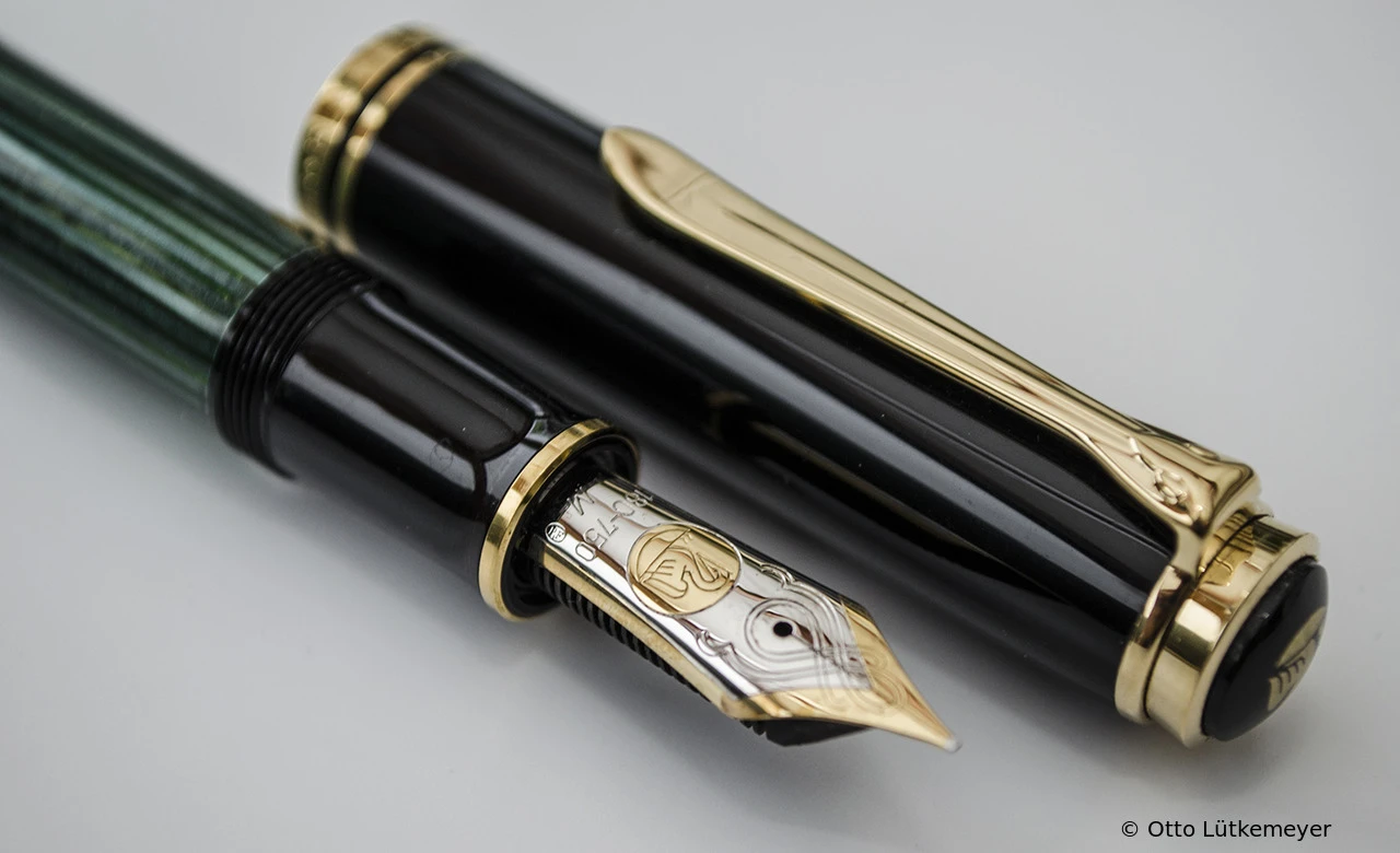 Pelikan M1000 Grün-Gestreift
