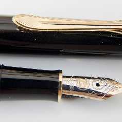 Pelikan M300 Green-striped
