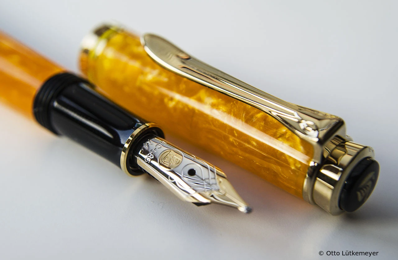 Pelikan M320 Orange
