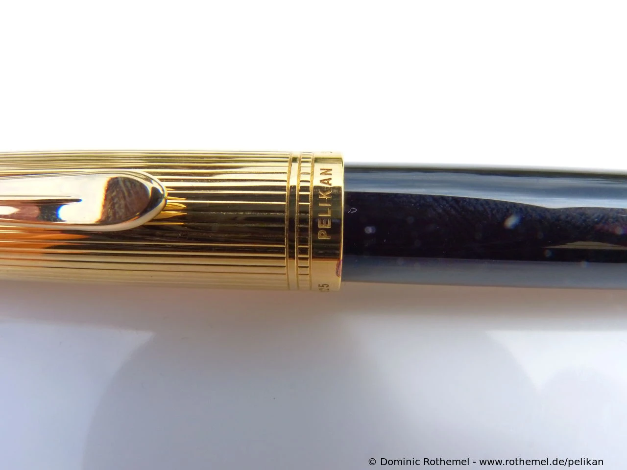 Pelikan M350 Schwarz/Vermeil

