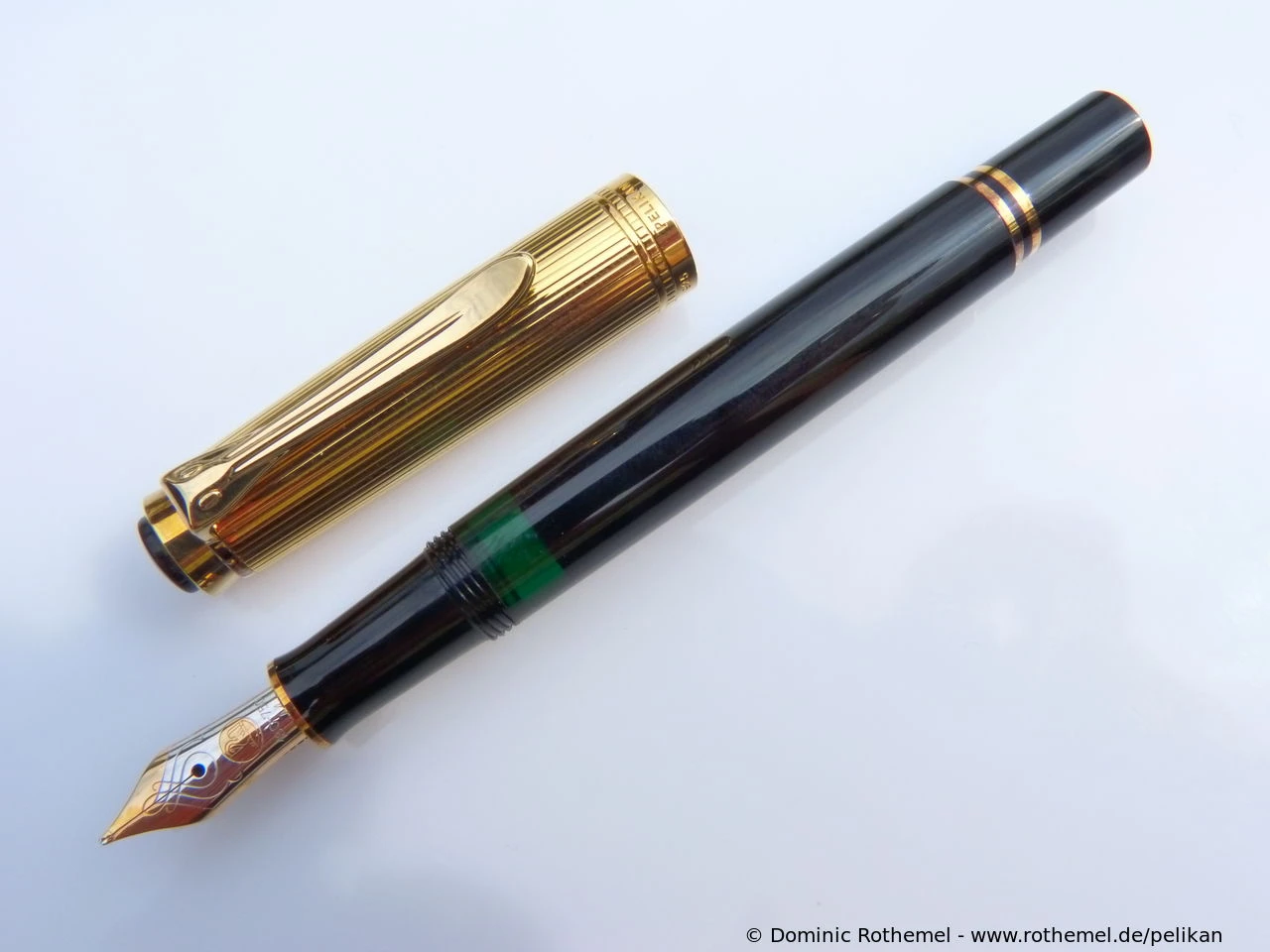 Pelikan M350 Schwarz/Vermeil
