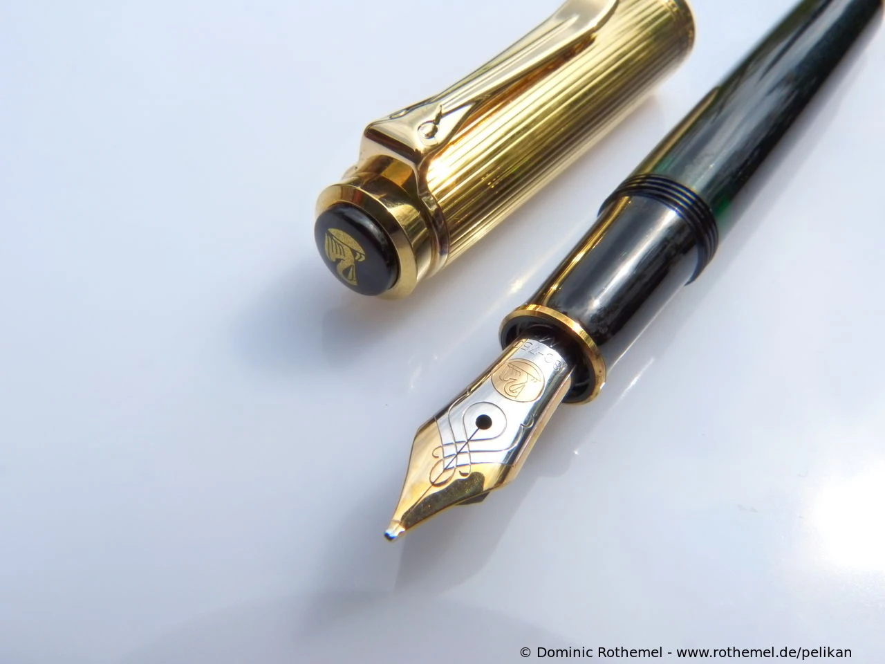 Pelikan M350 Schwarz/Vermeil
