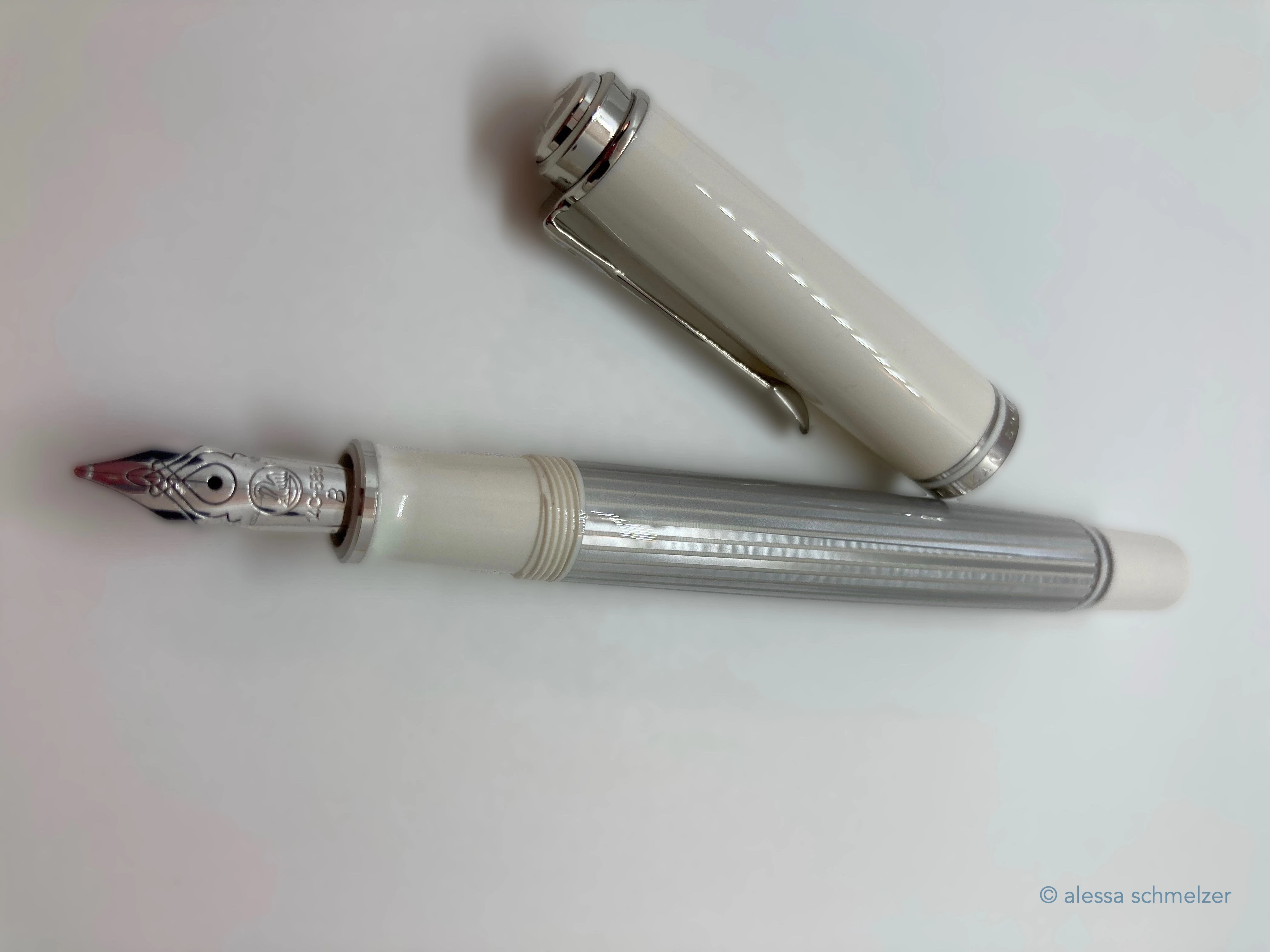 Pelikan M405 Silber-Weiß
