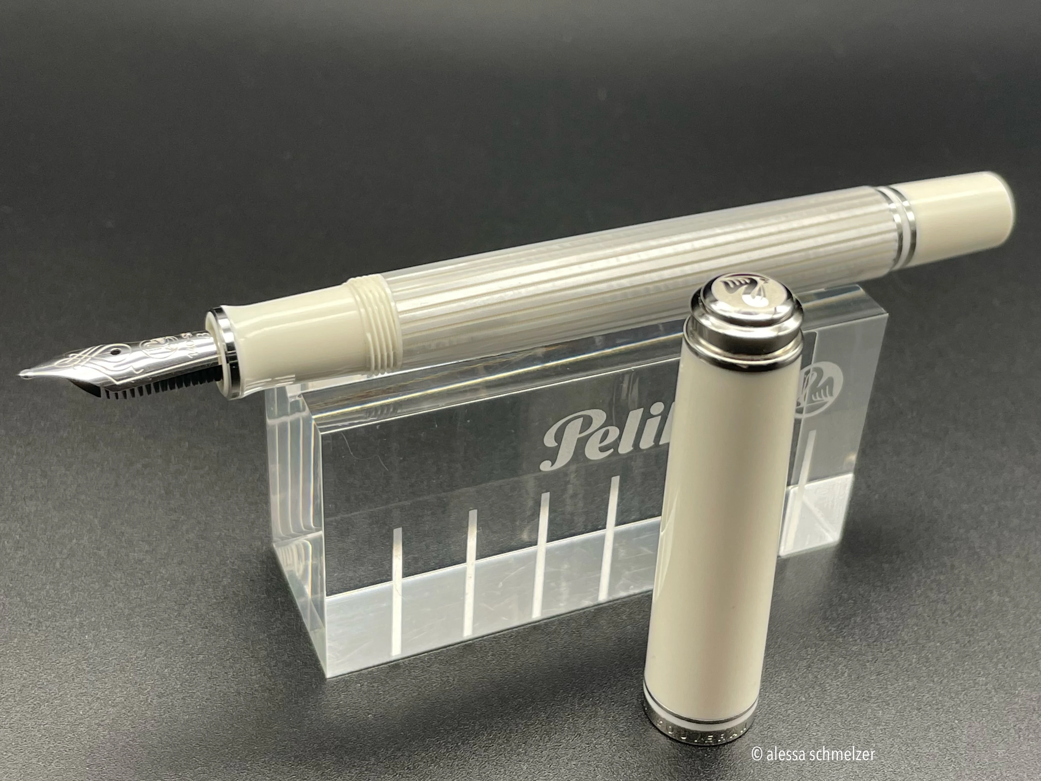 Pelikan M405 Silber-Weiß
