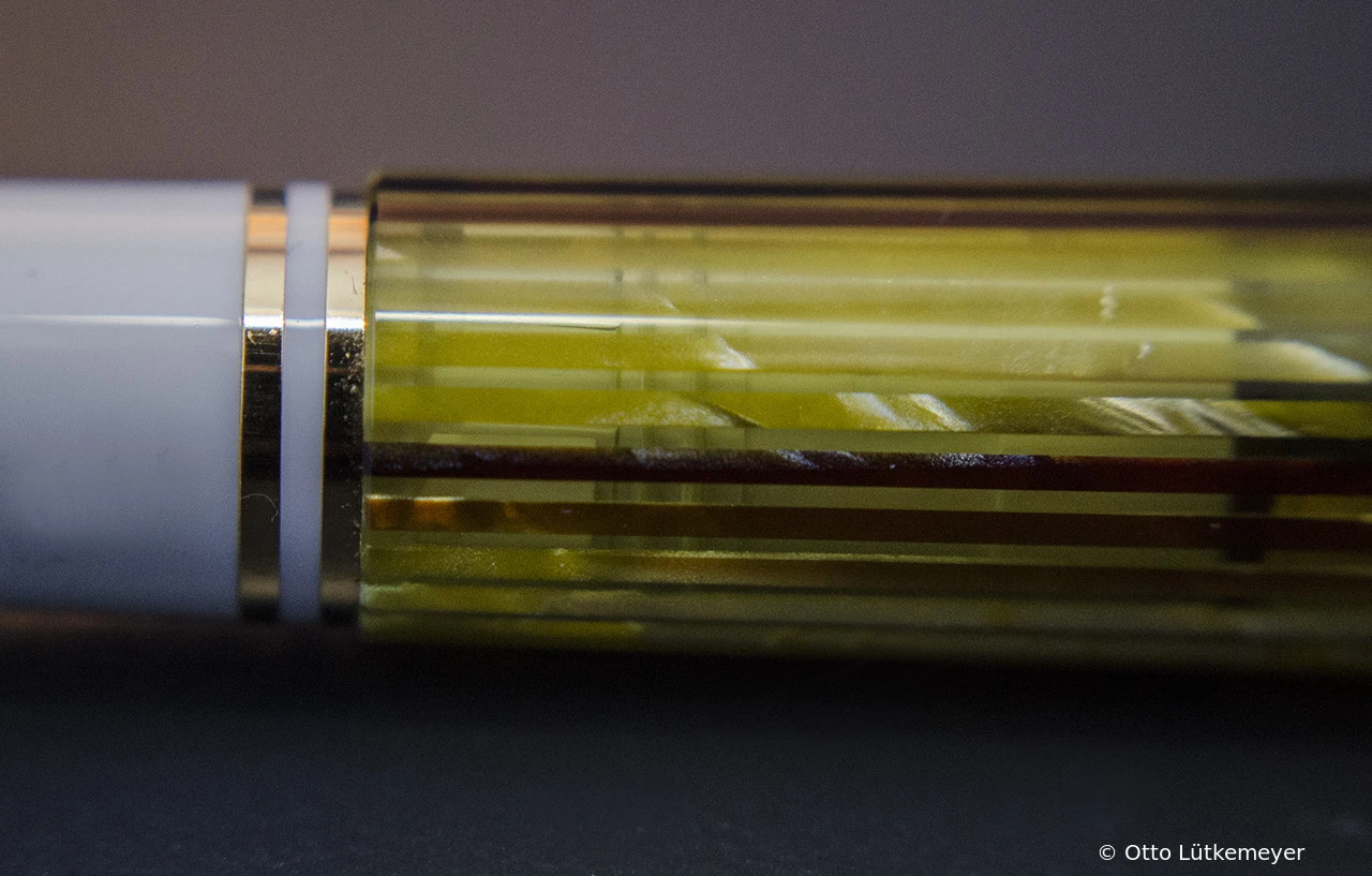 Pelikan M600 Hellschildpatt-Gestreift
