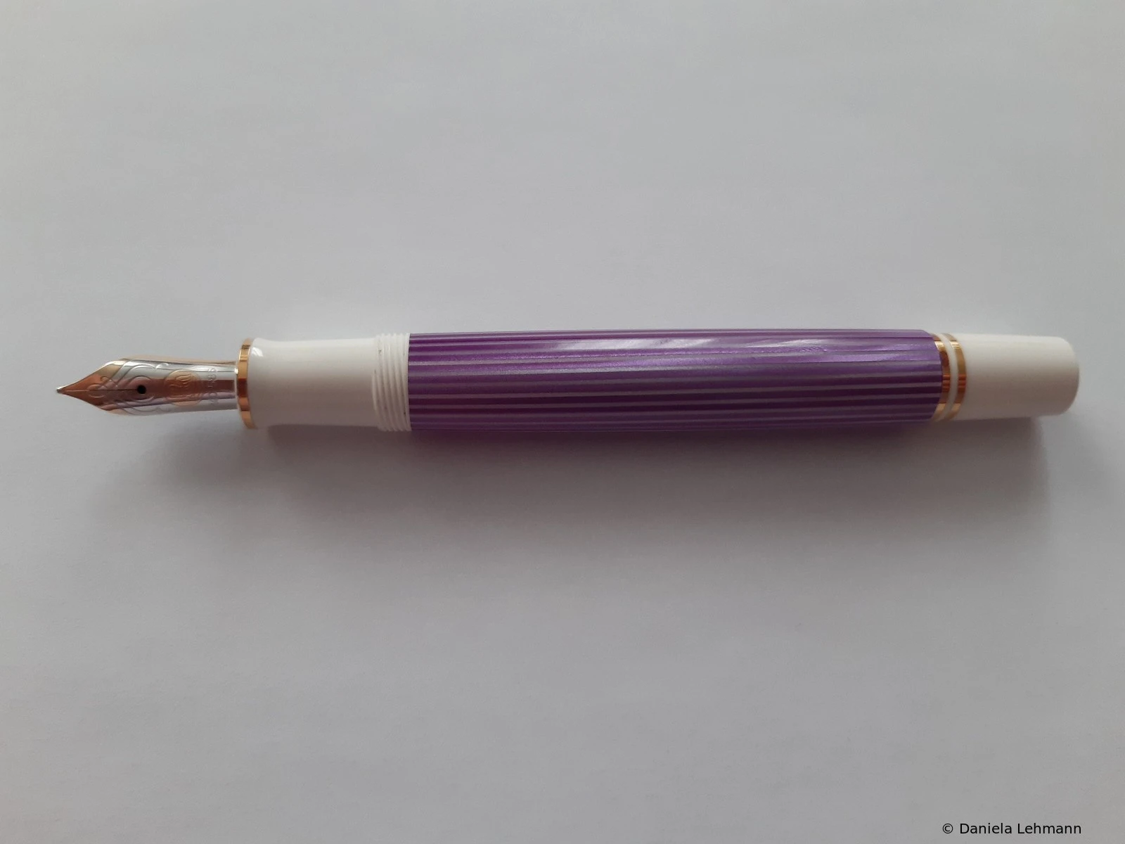 Pelikan M600 Violett-Weiß

