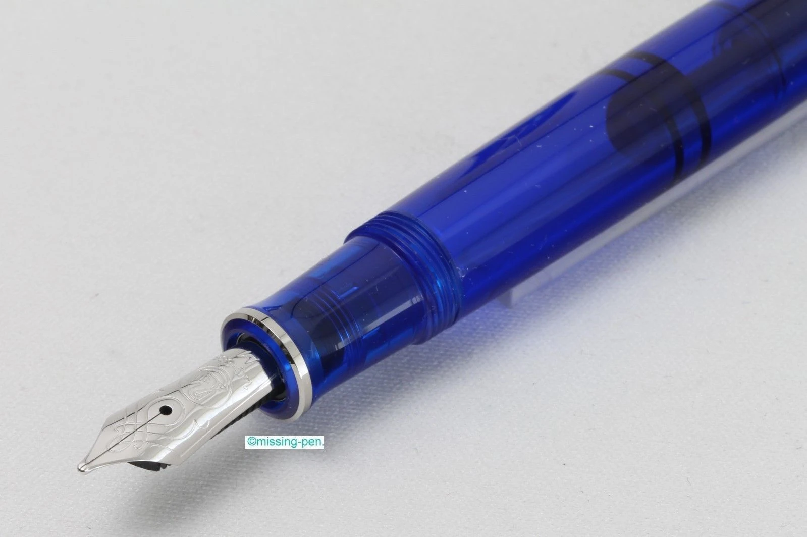 Pelikan M605 Marineblautransparent
