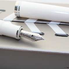 Pelikan M605 White transparent
