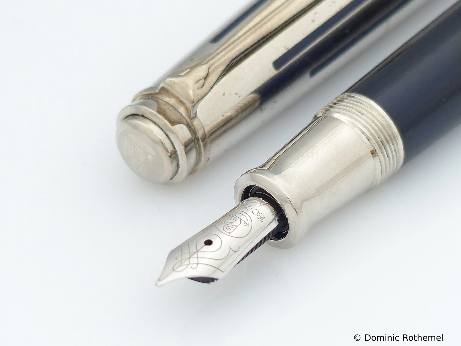 Pelikan M625 Blau transparent
