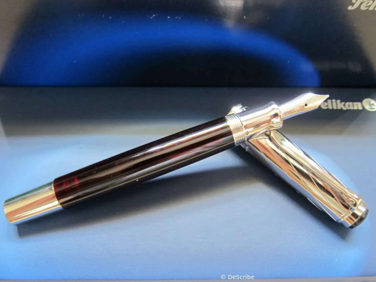 Pelikan M625 Rot transparent
