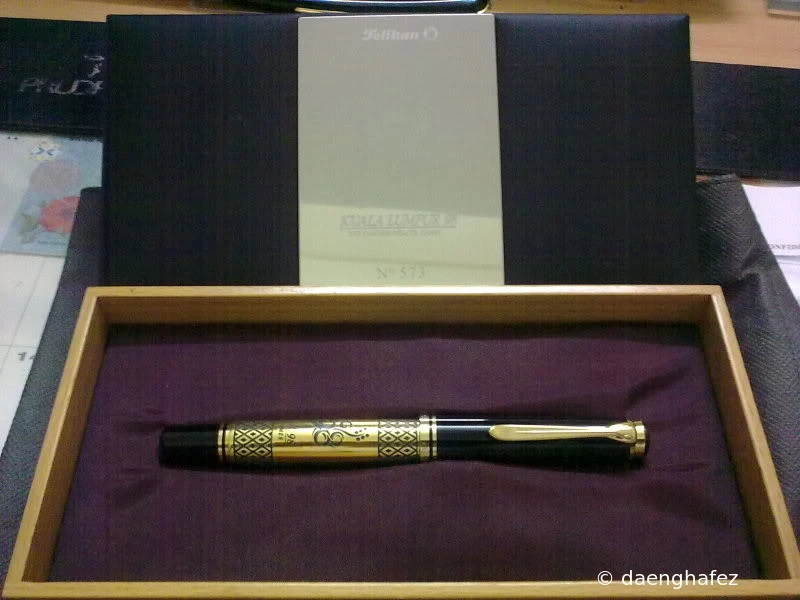 Pelikan M800 (Old Style) Commonwealth Games

