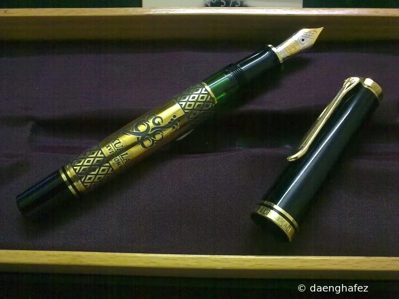 Pelikan M800 (Old Style) Commonwealth Games
