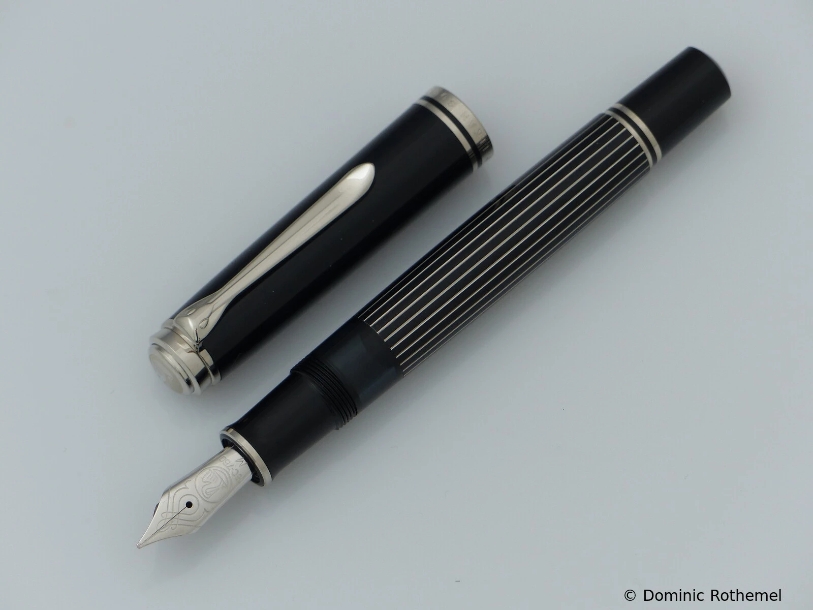 Pelikan M815 Schwarz-Gestreift
