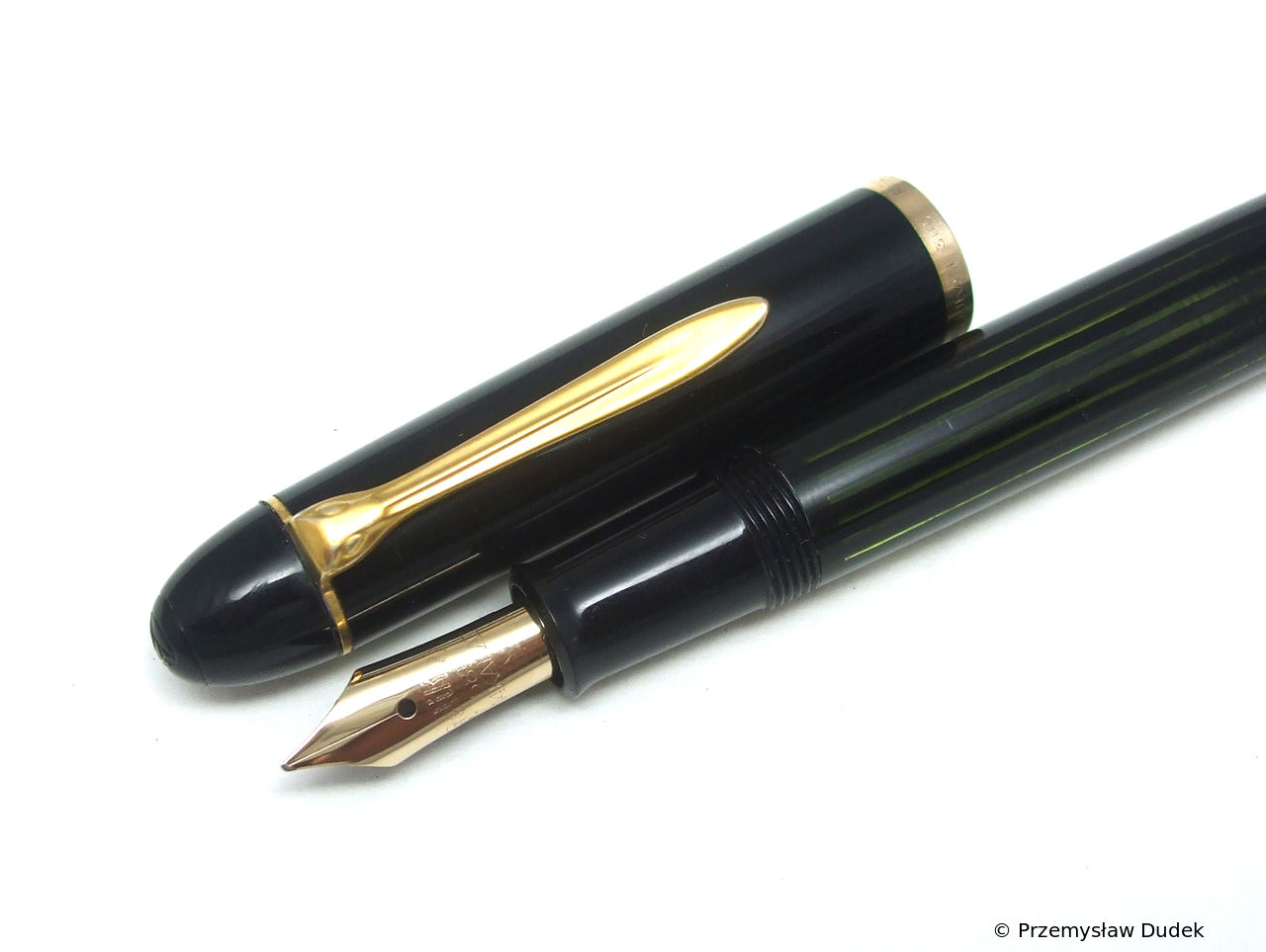 Www pens ru. Зажим Паркер. Пеликан 300. Pelikan holding AG канцтовары. Pelikan pl805650.